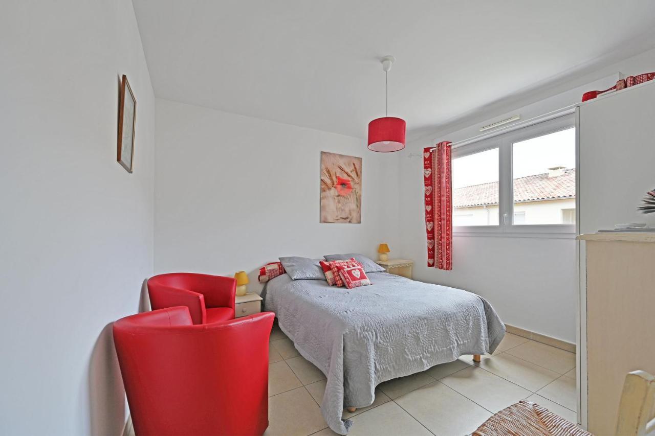 Ferienwohnung Ilot Coquelicot - Parking Gratuit Securise - Ac Clim - Ascenseur - Balcon LʼIsle-sur-la-Sorgue Exterior foto